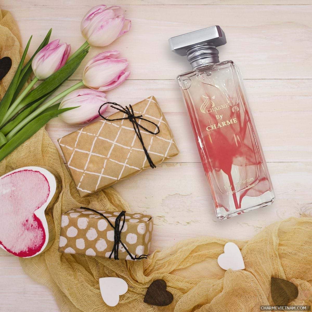 Charme BY CHARME mang mùi hương thể hiện sự tự tin và nữ tính với thiết kế hiện đại.